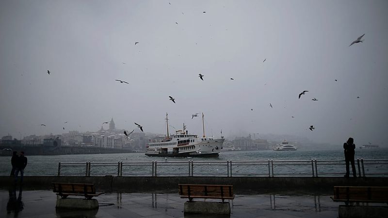 İstanbul'da Öğretmene Yapılan Saldırı Sonrası Eğitim Sendikaları İş Bırakıyor