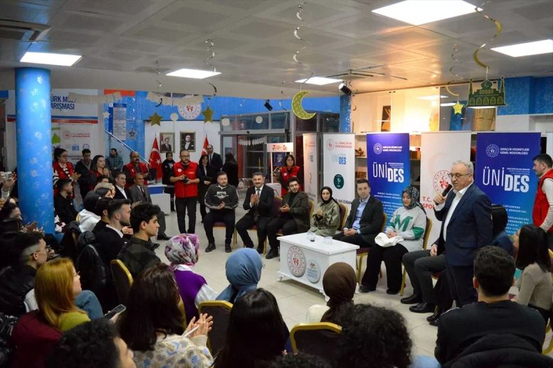 Kırşehir'de Gençlerle Kampüs İftarları Programı Düzenlendi