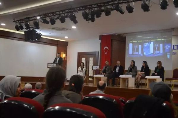 Konyaaltı Belediyesi Dünya Bipolar Günü’nde Farkındalık Konferansı Düzenledi