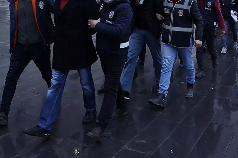 Türkiye'de 5 İlde Organize Suç Örgütüne Operasyon: 37 Gözaltı