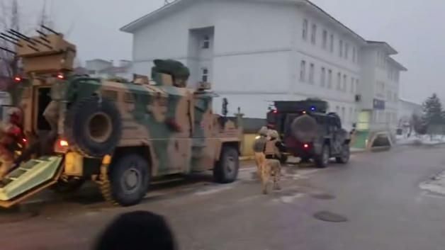 Van ve Hakkari'de Uyuşturucu Operasyonunda 406 Kilo Madde Ele Geçirildi