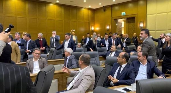 Bursa Büyükşehir Meclisi’nde Su Zammı Tartışması Gerilimi Artırdı