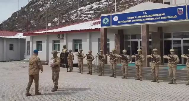 Samsunlu İlkokul Öğrencilerinden Şırnak'taki Mehmetçik'e Moral Mektupları