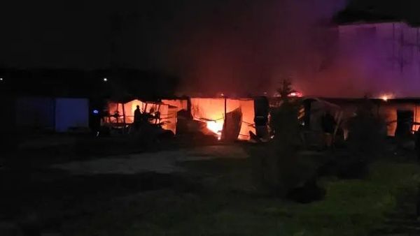 Erzincan'da İşçi Konteynerlerinde Çıkan Yangın Kontrol Altına Alındı