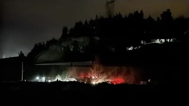 Karabük'te Demiryolu Kenarındaki Orman Yangını Kontrol Altına Alındı