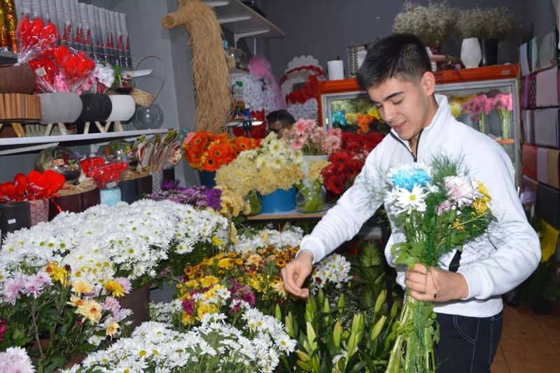 Havza Çiçekçileri Sevgililer Günü Yoğunluğunu Yaşadı