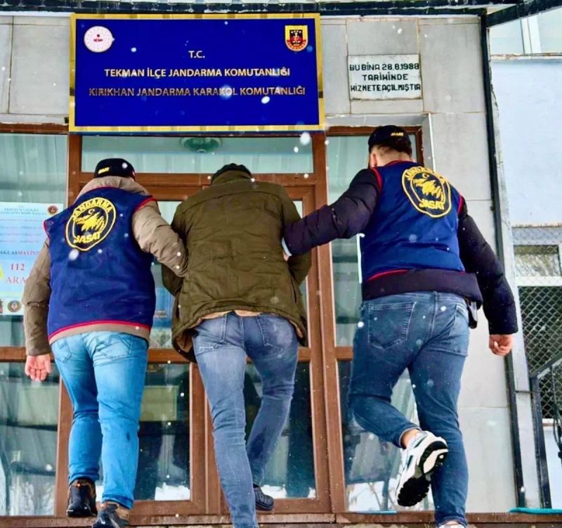 Erzurum'da JASAT Timi, 13 Yıl Hapis Cezası Olan Firariyi Yakaladı