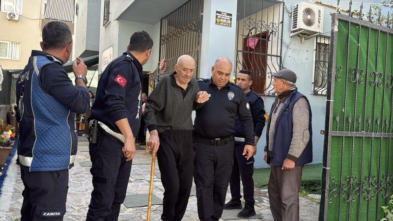 Mersin Tarsus'ta Ruhsatsız Huzurevine Operasyon: 12 Yaşlı Koruma Altına Alındı