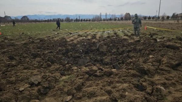 İran'a Ait İHA Nahçıvan Havalimanı'na Düştü, İki Sivil Yaralandı