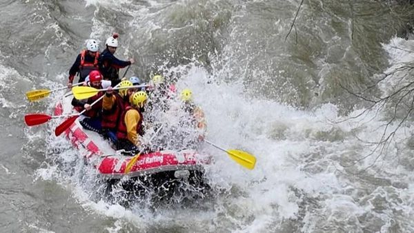 Düzce Melen Çayı'nda Rafting Sezonu Yoğun İlgiyle Başladı