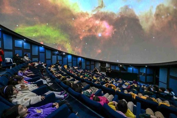 Mercan Bilim Merkezi Planetaryumu Çocukları Evrenle Tanıştırıyor