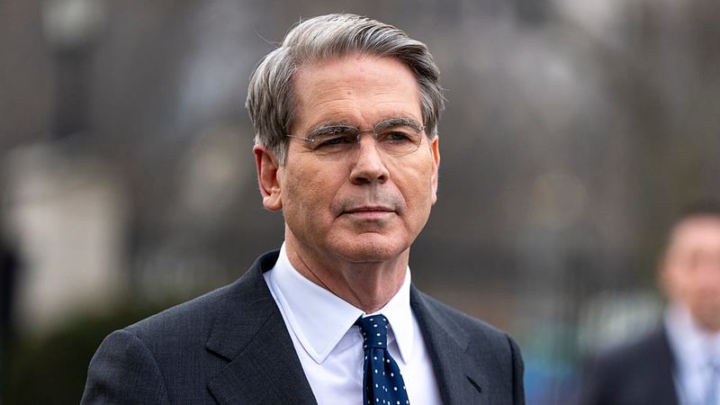 ABD Hazine Bakanı Scott Bessent, Çin Başbakan Yardımcısı He Lifeng ile Paris'te Görüşecek