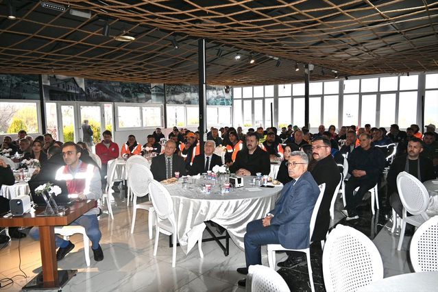 Suşehri Belediyesi Çalışanlarına İş Sağlığı ve Güvenliği Eğitimi Verildi