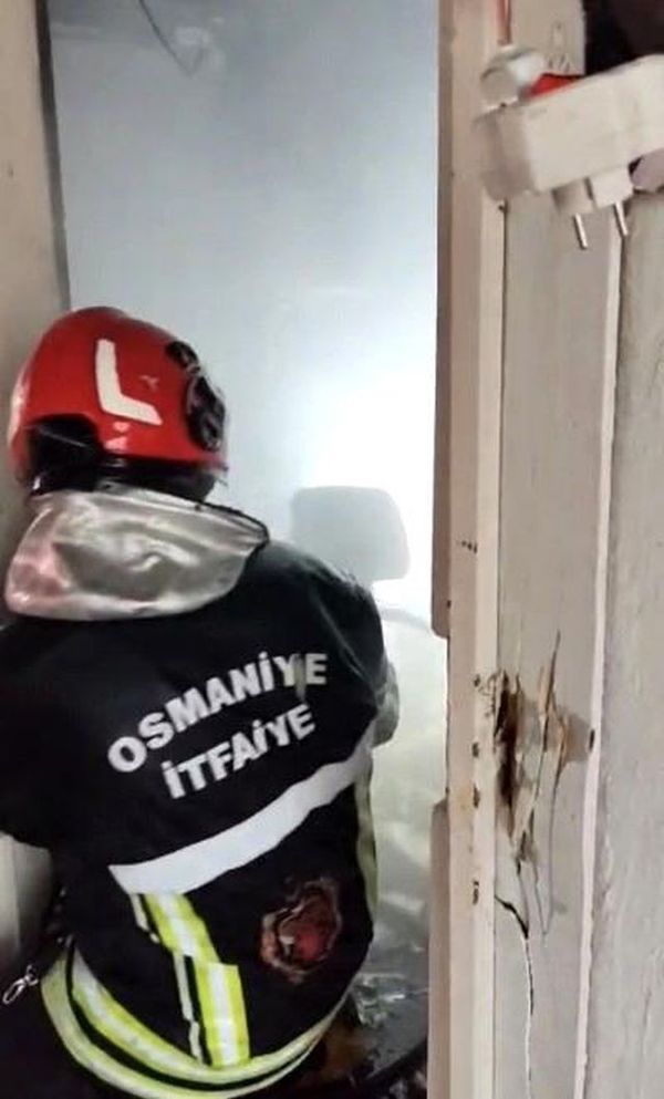 Osmaniye’de Tek Katlı Evde Çıkan Yangın Hızla Söndürüldü