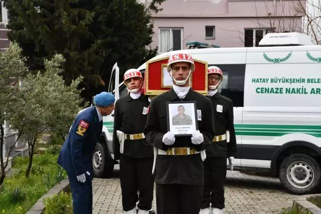 KKTC'de Akciğer Enfeksiyonu Sonrası Hayatını Kaybeden Umut Budak Hatay'da Defnedildi