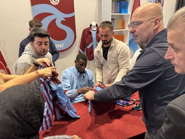 Paul Onuachu, Trabzonspor Taraftarlarıyla Bir Araya Geldi