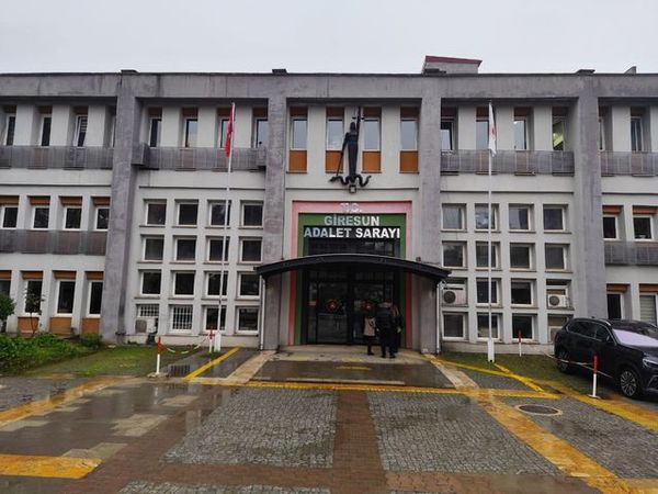 Giresun'daki Trafik Kazası Sonrası Yaşanan Kavga Davası Başladı