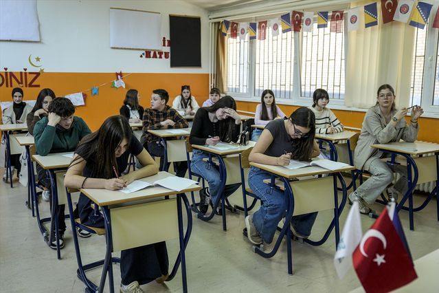 Saraybosna'da 'Tercihim Türkçe' Programı Kapsamında Başarılı Öğrenciler Yarıştı