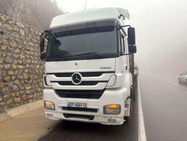 Antalya Manavgat'ta Trafik Kazası: 6 Yaşındaki Çocuk Hayatını Kaybetti