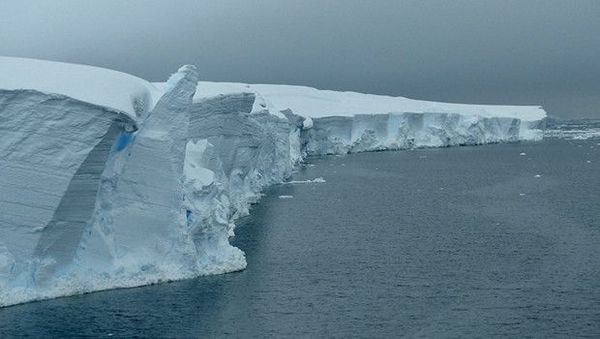Kıyamet Buzulu İçin 40 Milyar Dolarlık Duvar Projesi Tartışılıyor