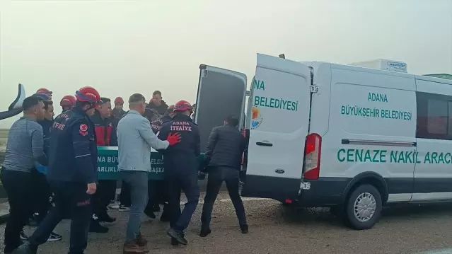 Kozan'da Yolcu Otobüsü Devrildi: 2 Ölü, 23 Yaralı