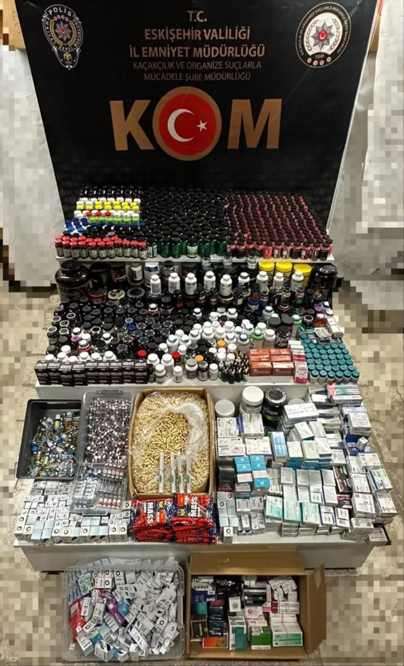 Eskişehir'de Kaçakçılık Operasyonunda Yüklü Miktarda Kaçak Ürün Ele Geçirildi