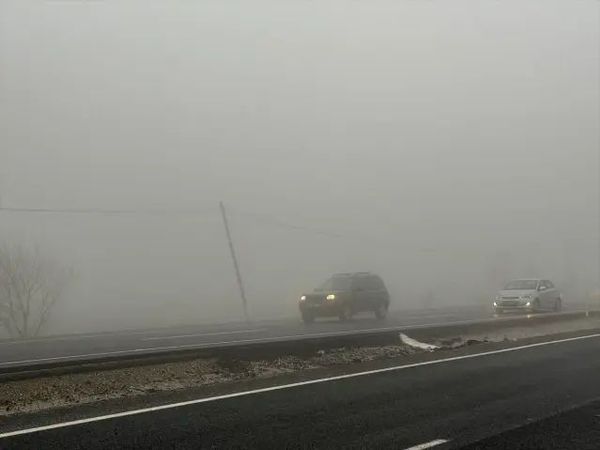 Denizli’de Yoğun Sis Ulaşımı Olumsuz Etkiledi, Trafikte Zorluklar Yaşandı