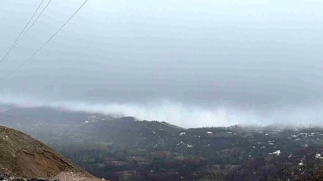 Bitlis Hizan'da Yoğun Sis Ulaşımı Olumsuz Etkiliyor