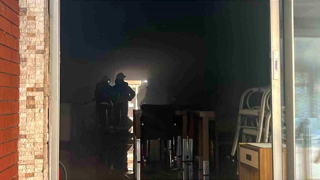 Alanya'daki Tadilat Otelinde Çıkan Yangın Hızlı Müdahale ile Söndürüldü