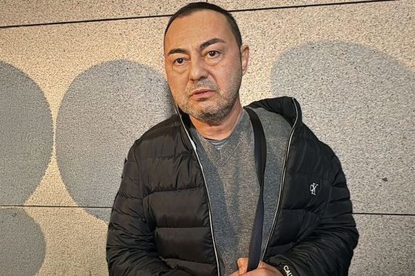 Serdar Ortaç'tan Hayranlarına Duygusal Çağrı: Şarkılarımı Yaşatın