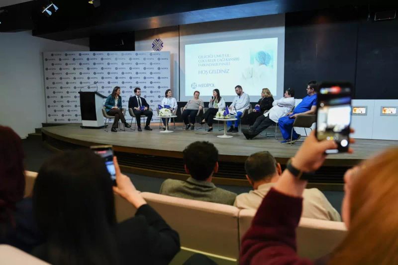 Medipol Sağlık Grubu Çocukluk Çağı Kanserleri Panelinde Erken Tanının Önemini Vurguladı