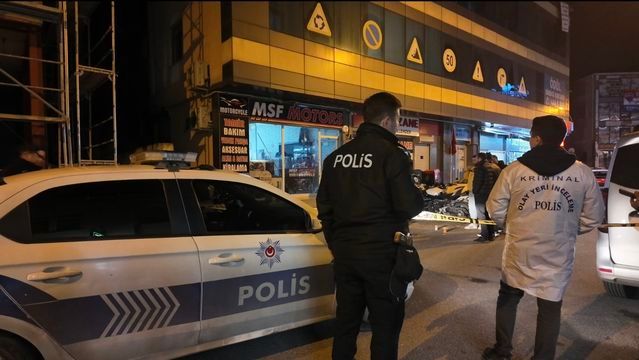 Ümraniye'de Silahlı Saldırıda 4 Kişi Yaralandı