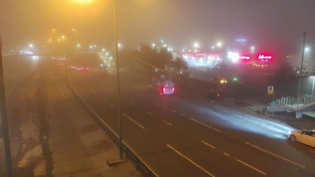 İstanbul'da Yoğun Sis Sürücülere Zorluk Çıkardı