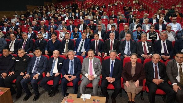 TOBB Başkanı Hisarcıklıoğlu: E-Ticaret Türkiye'nin Gelecek Büyüme Motoru Olacak