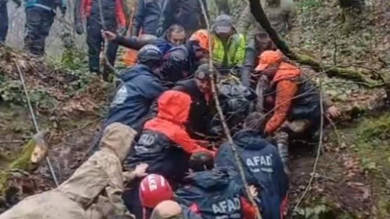 Geyve'de Define Arayan 76 Yaşındaki Adamın Cansız Bedeni Bulundu