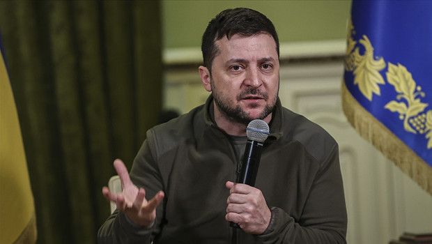 Zelenski: İngiltere ve Fransa'dan Nükleer Silah Teklifi Almadık