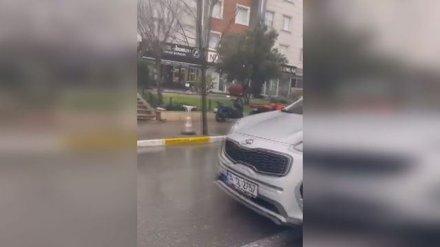 Beylikdüzü'nde Yayaya Yol Verme Tartışması Kavgaya Dönüştü