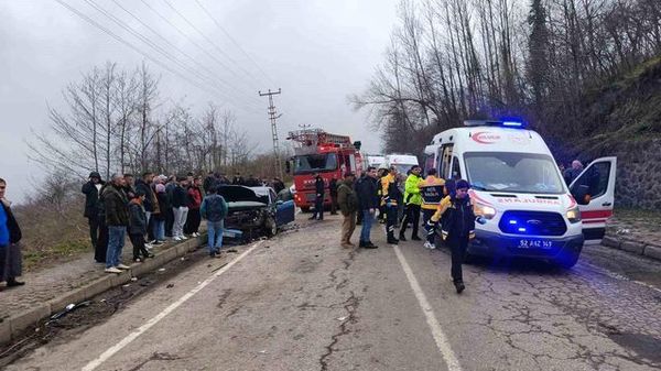 Ordu'da İki Ayrı Trafik Kazasında 12 Kişi Yaralandı