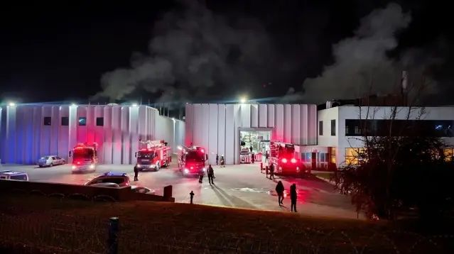 Çerkezköy’de Tekstil Fabrikası Bacasında Yangın Söndürüldü