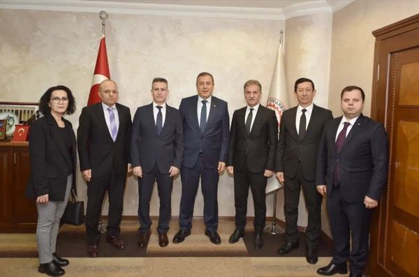 Trabzon Defterdarı, Vergi Bilincinin Artırılması İçin TTSO Başkanı'nı Ziyaret Etti