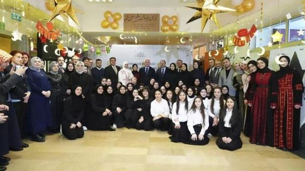 Ramazan Işıkları İstanbul Liselerini Aydınlatıyor