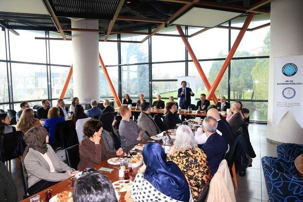 Bursa Uludağ Üniversitesi Başarılı Akademisyenlerle Rektör Buluşmasını Gerçekleştirdi