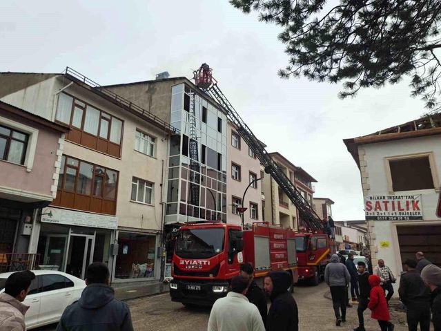 Refahiye'deki Tarihi Lokantada Baca Yangını Panik Yarattı