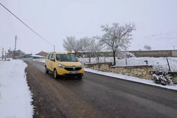 Bayburt ve Gümüşhane'de Kar Yağışı ve Soğuk Hava Etkisini Sürdürüyor