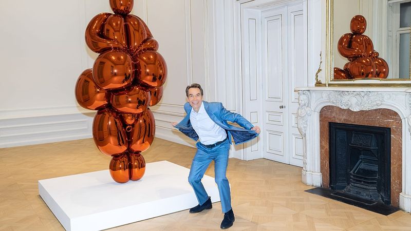Jeff Koons, Atina'da 40 Bin Yıllık Venüs Figürleriyle Modern Sanatı Buluşturdu