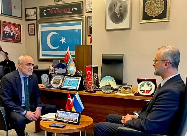 Başdanışman Topçu, Ukrayna Büyükelçisi Celal ile Cumhurbaşkanlığı'nda Görüştü