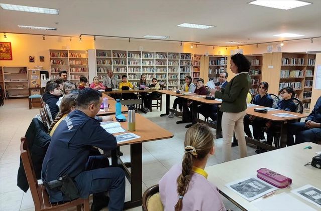 Datça'da Kütüphane Haftası İçin Okuma Halkası Etkinliği Düzenlendi
