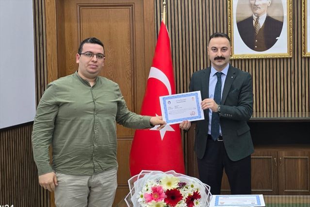 Havza Kaymakamı Mustafa Ayvat Emniyet Personeline Başarı Belgesi Takdim Etti