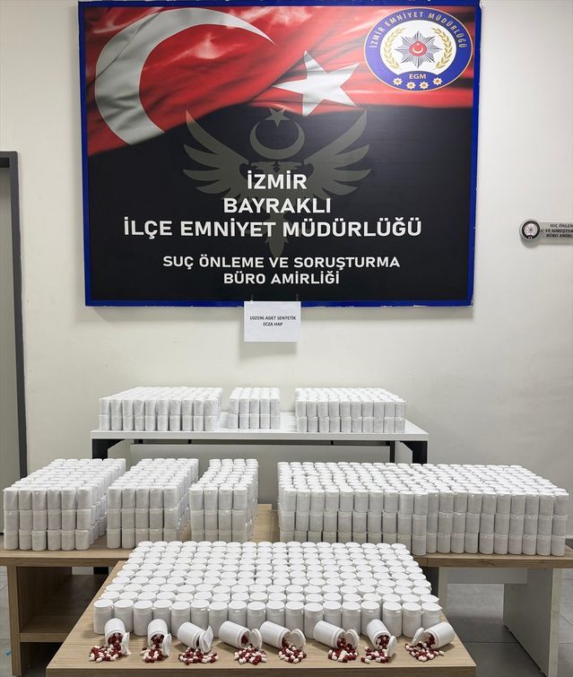İzmir Bayraklı'da 102 Bin Uyuşturucu Hap Ele Geçirildi, 1 Kişi Tutuklandı