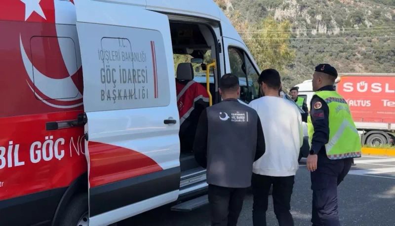 Göç İdaresi Bayramda 375 Mobil Araç ve 2 Bin 254 Personelle Görevde